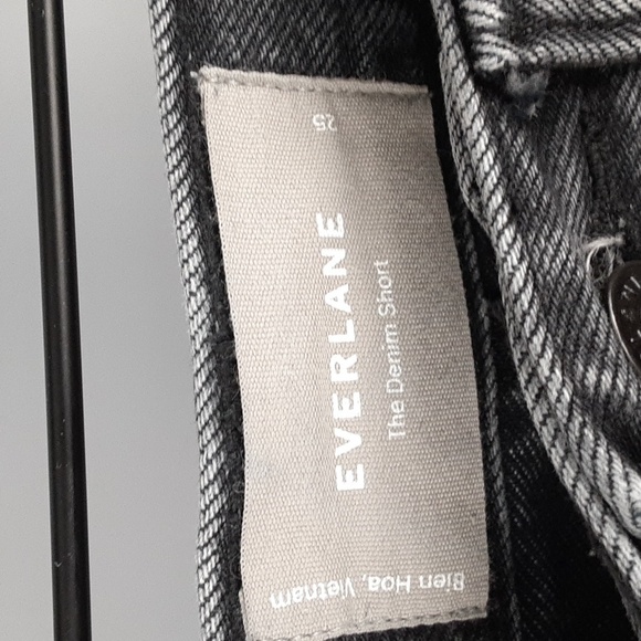 Everlane The Denim Short Black Distressed Shorts - Picture 3 of 9